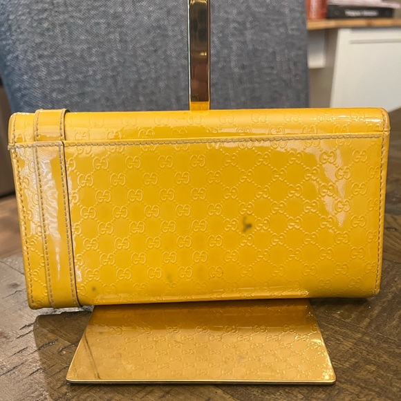 Gucci Yellow Microguccissima Wallet🩷 - Picture 2 of 8
